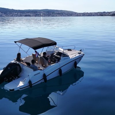 Quicksilver 605 Sundeck speedboat for rent in Trogir and Split